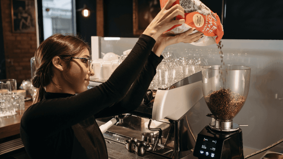 How should you store coffee beans so that the taste remains optimal?