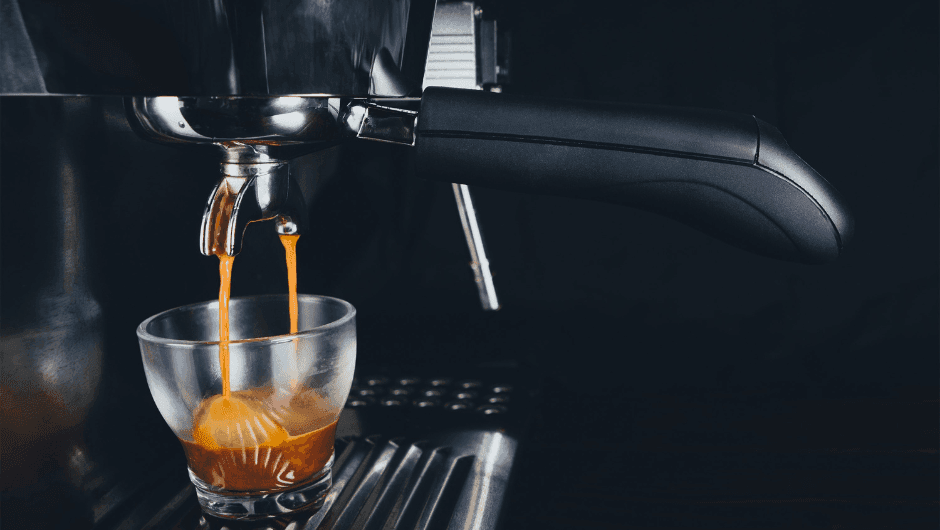 THE BEST COFFEE MACHINE FOR A SMALL APARTMENT