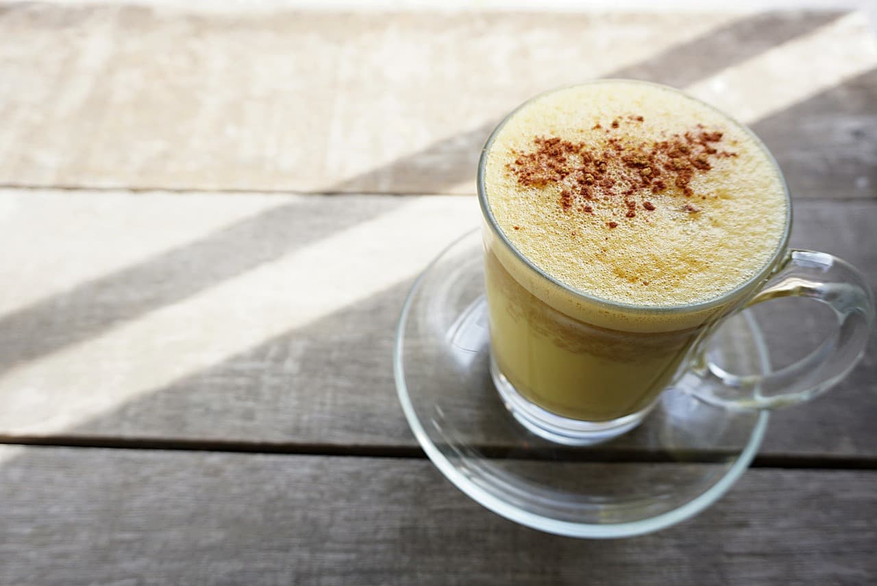 Delicious Turmeric Latte Recipe with Ginger and Espresso