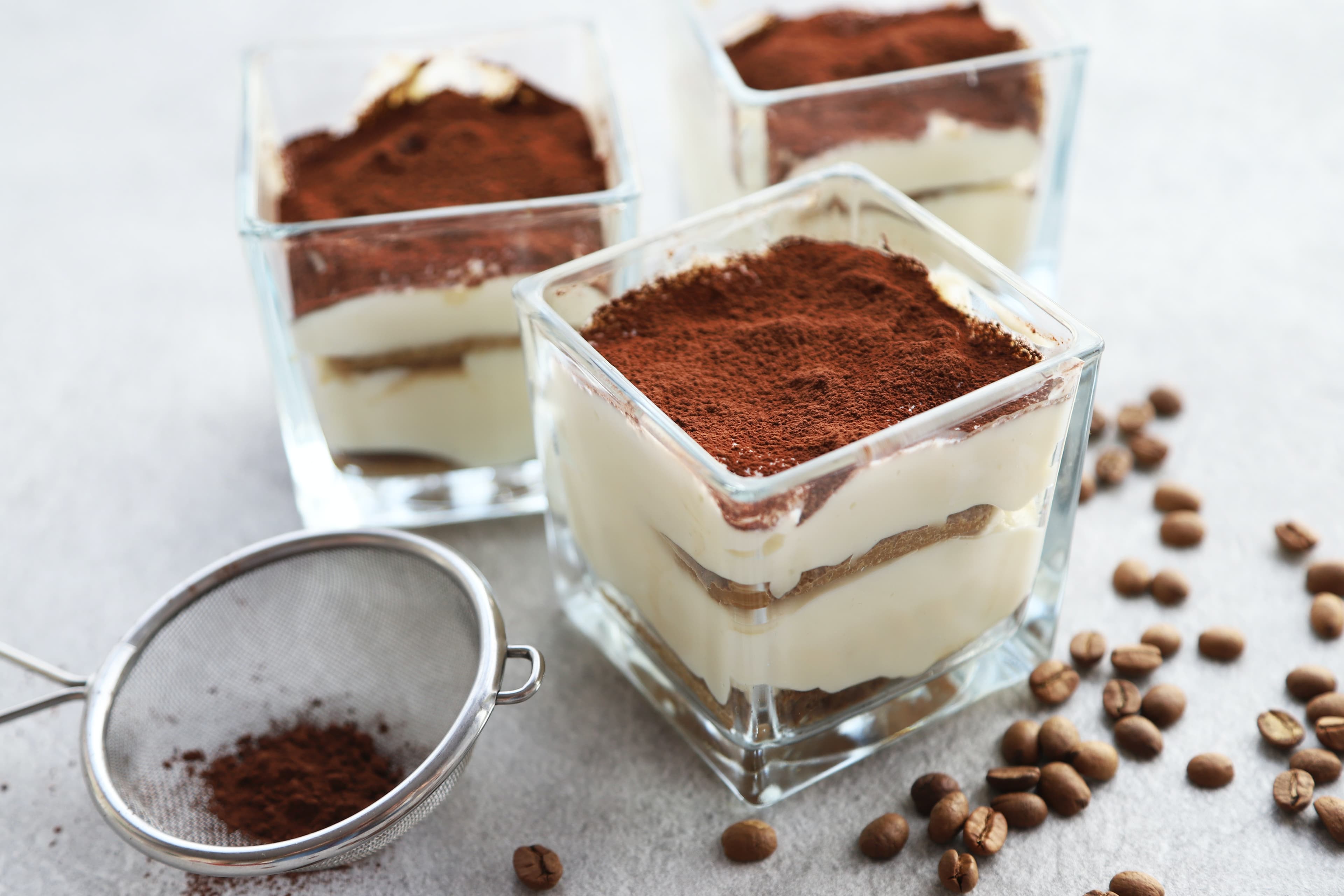 White chocolate tiramisu without eggs